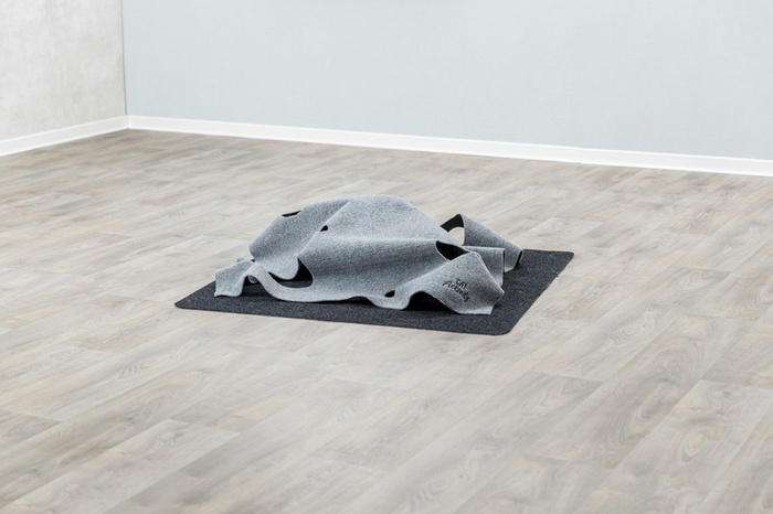 Trixie Adventure Carpet koc do zabawy dla kota 99x99cm